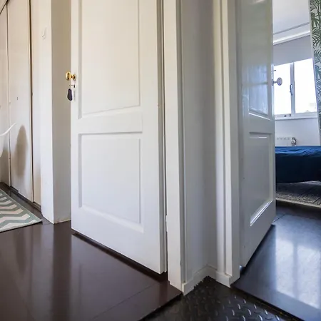 Your Own Floor In Authentic Picturesque Dikehouse Apartment *