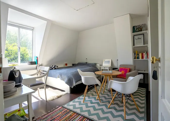 Guest house Your Own Floor In Authentic Picturesque Dikehouse - Dijkhuis181 3*